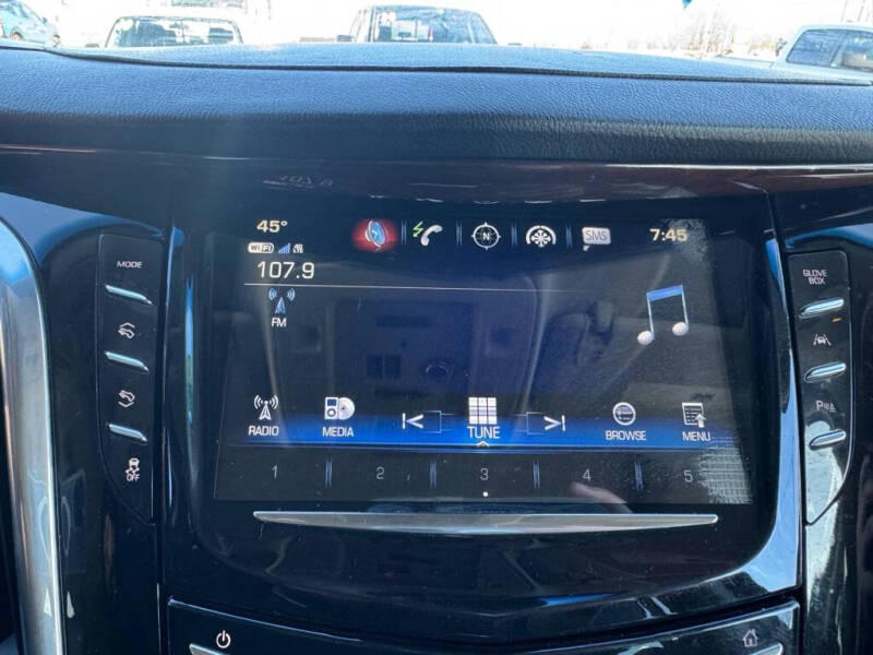 2018 Cadillac Escalade ESV Luxury