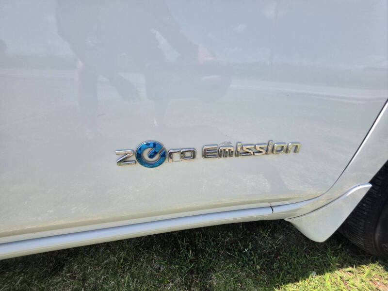2015 Nissan LEAF S