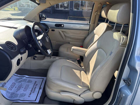 2010 Volkswagen New Beetle