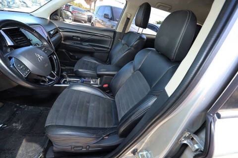 2019 Mitsubishi Outlander SE