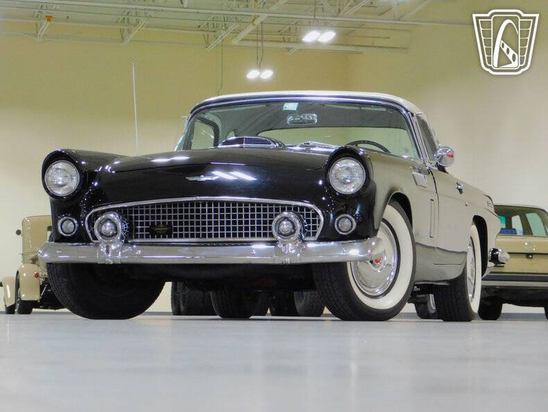 1956 Ford Thunderbird