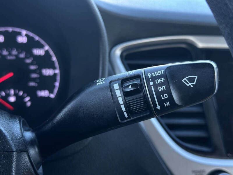 2018 Hyundai Accent SE