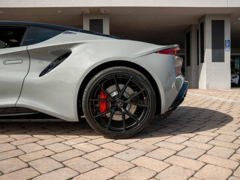 2026 Lotus Emira V6 SE