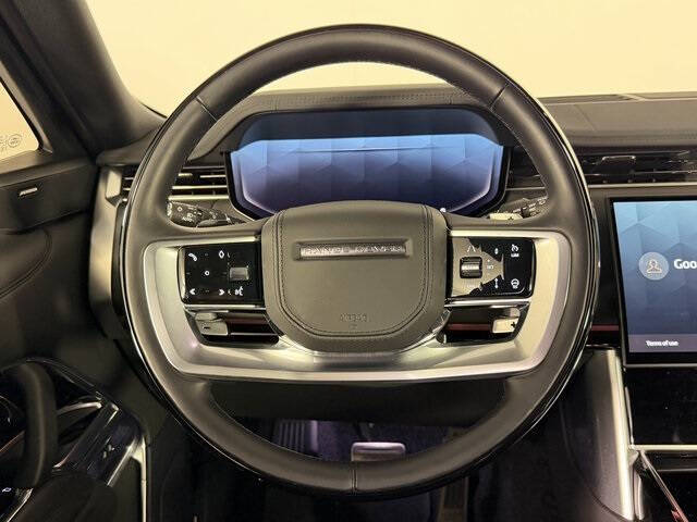 2025 Land Rover Range Rover P400 SE LWB