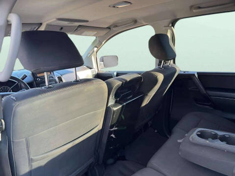 2013 Nissan Titan SV