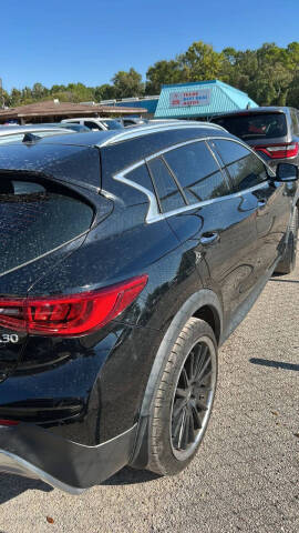 2017 Infiniti QX30 Premium