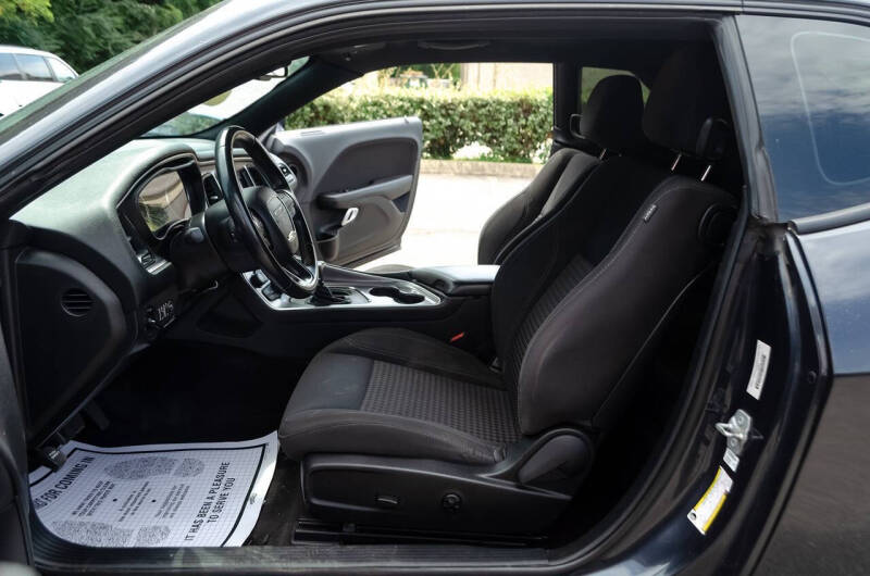 2019 Dodge Challenger SXT