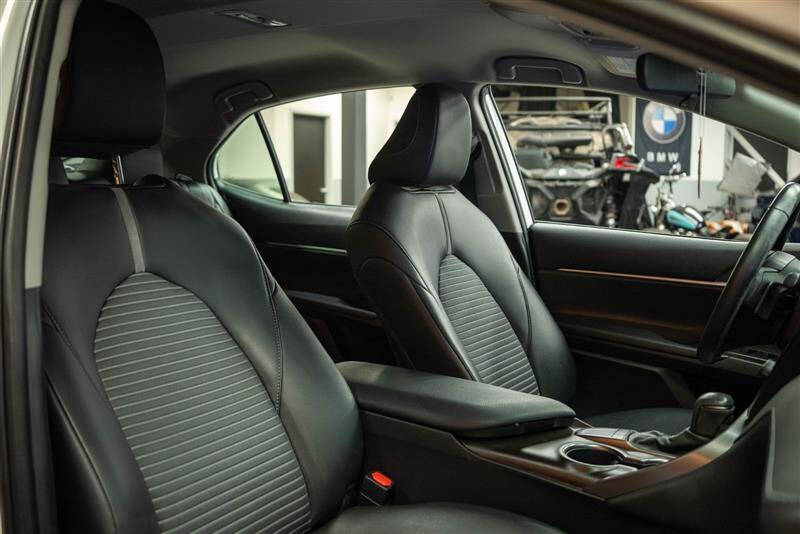 2023 Toyota Camry SE Nightshade