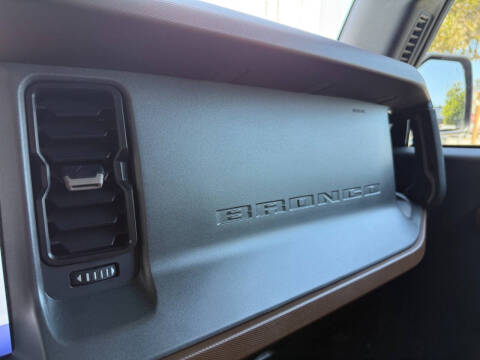 2024 Ford Bronco Outer Banks