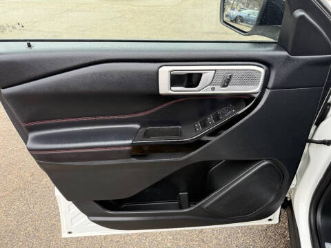 2022 Ford Explorer ST-Line