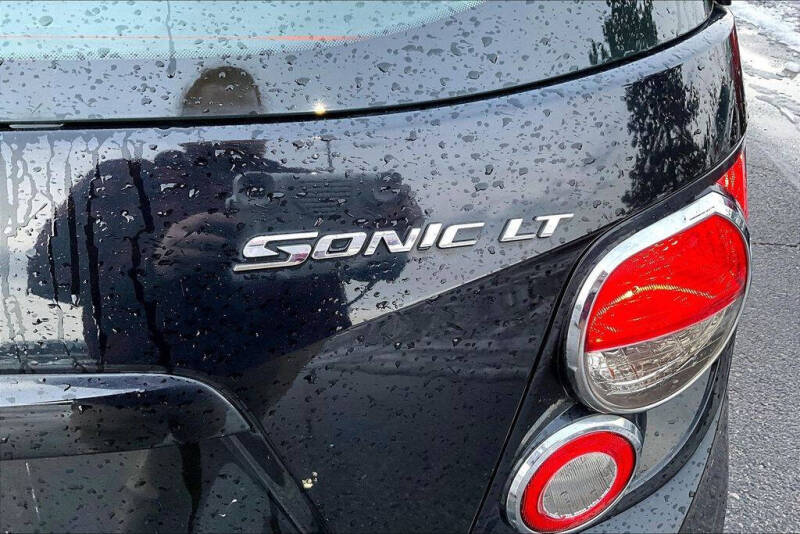 2016 Chevrolet Sonic LT Auto