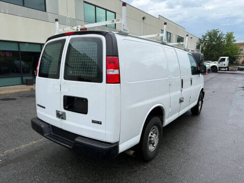 2021 Chevrolet Express 2500