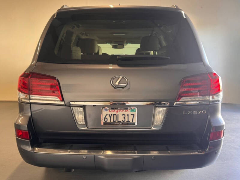 2013 Lexus LX 570
