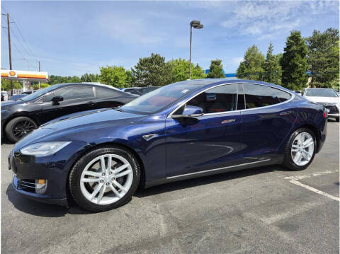 2015 Tesla Model S