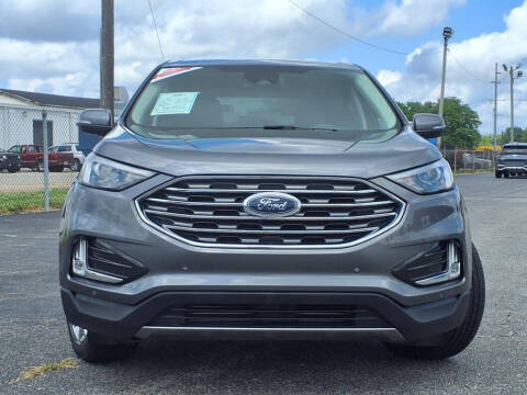 2022 Ford Edge Titanium
