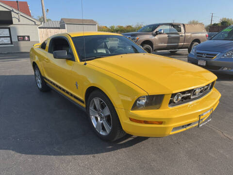 2006 Ford Mustang V6 Deluxe