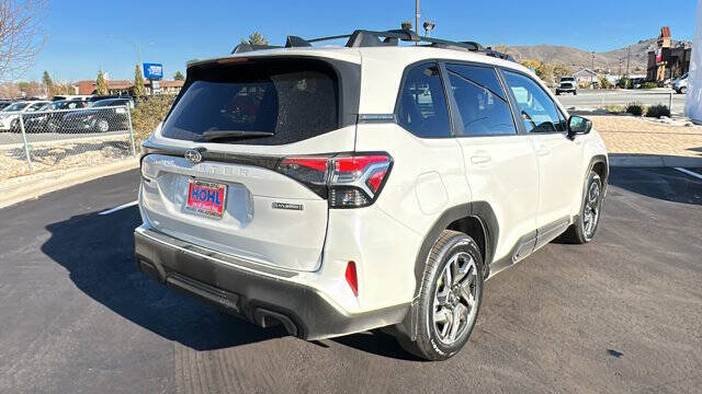 2025 Subaru Forester Premium Hybrid