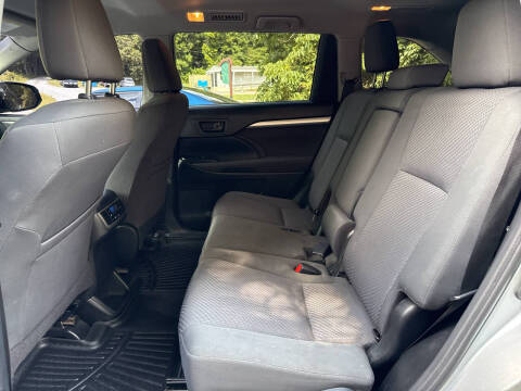 2019 Toyota Highlander LE