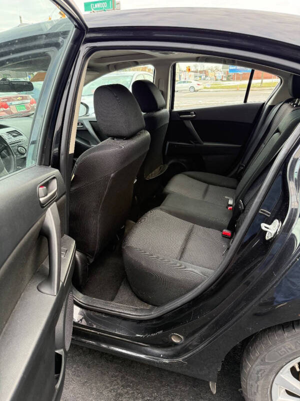 2012 Mazda MAZDA3 i Touring