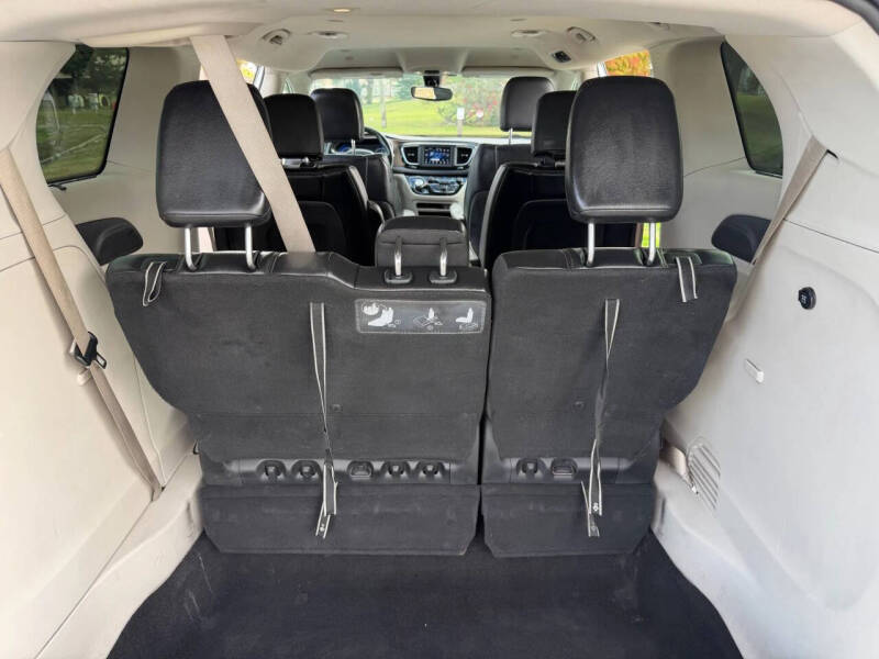 2018 Chrysler Pacifica Touring L