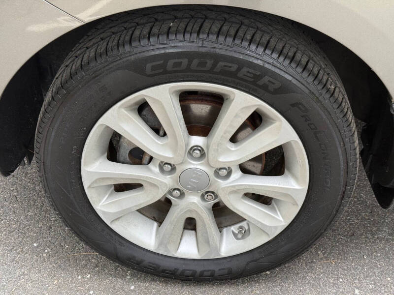 2012 Kia Soul +