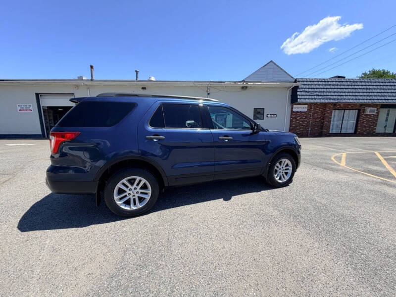 2016 Ford Explorer