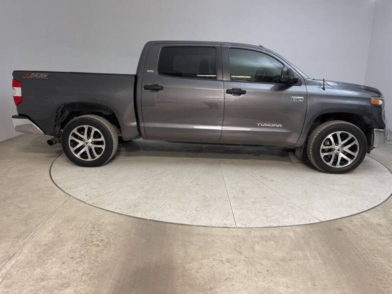 2018 Toyota Tundra SR5