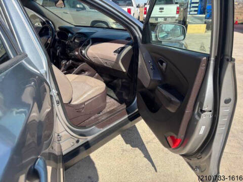 2015 Hyundai Tucson SE