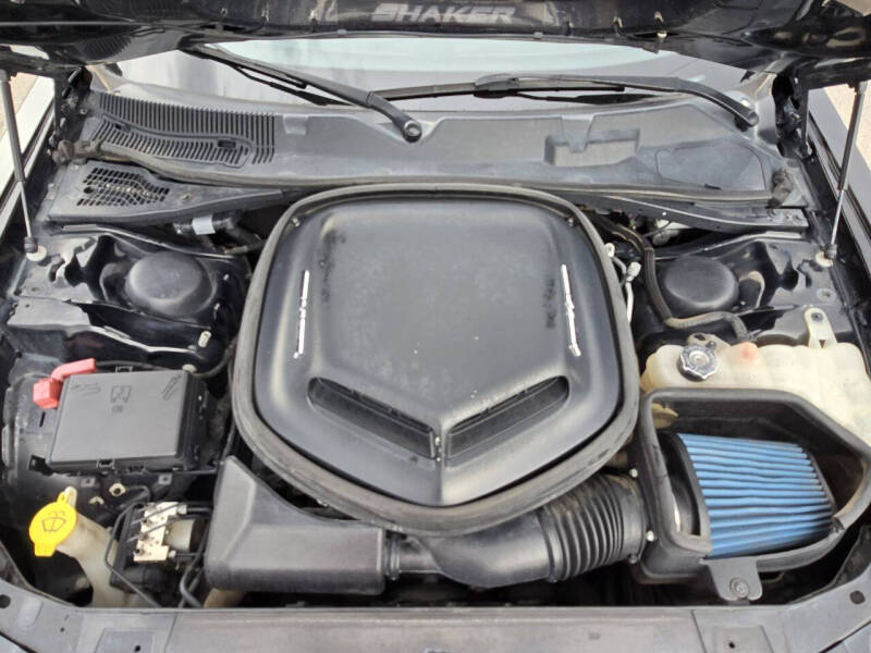 2017 Dodge Challenger R/T Shaker