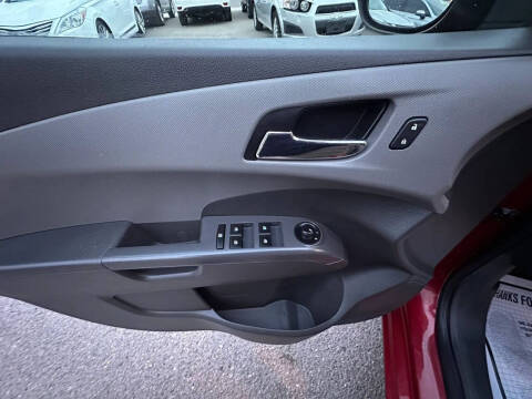 2015 Chevrolet Sonic LT Auto