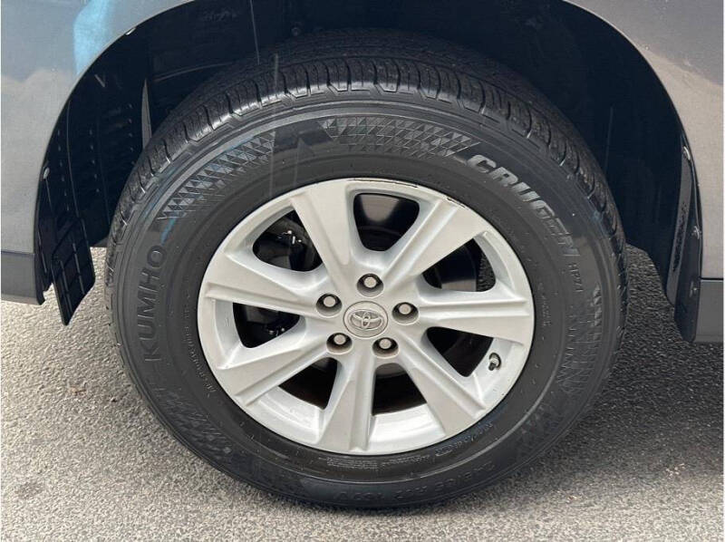 2012 Toyota Highlander SE