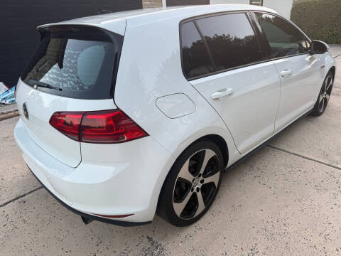 2017 Volkswagen Golf GTI S