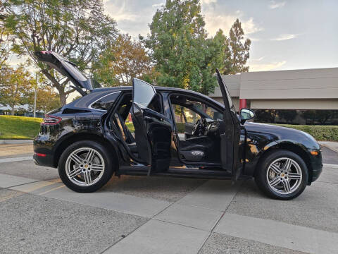 2016 Porsche Macan S