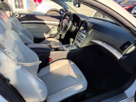 2011 Infiniti G37 Convertible