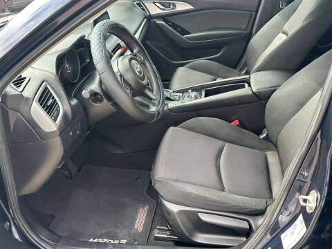 2017 Mazda MAZDA3 Sport