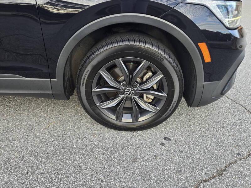 2022 Volkswagen Tiguan SE