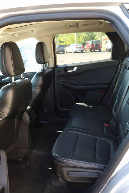 2020 Ford Escape Titanium
