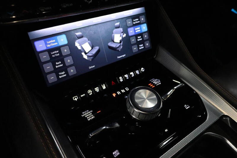 2023 Jeep Grand Wagoneer Series III