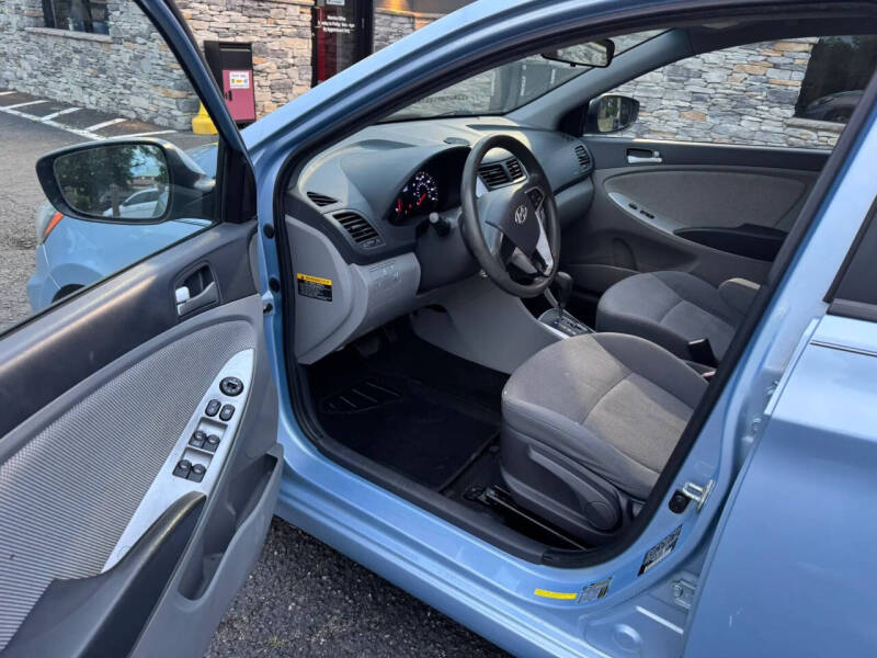 2013 Hyundai Accent GS