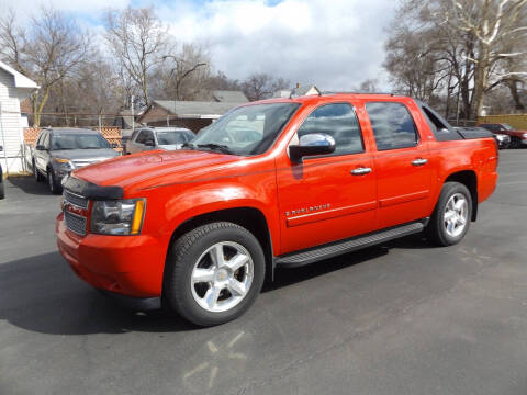 2008 Chevrolet Avalanche for sale at Goodman Auto Sales in Lima OH