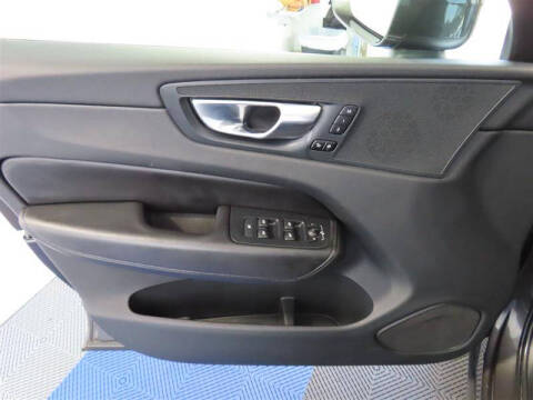 2023 Volvo XC60 B5 Core