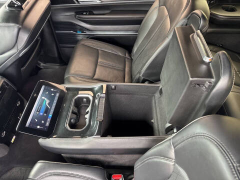 2022 Jeep Grand Wagoneer Series II