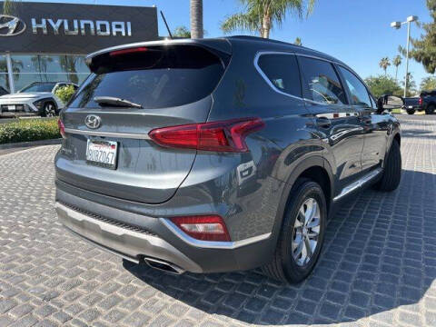 2020 Hyundai Santa Fe SE
