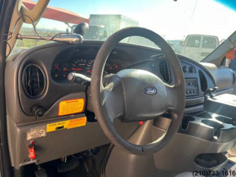 2006 Ford E-Series E-350 SD