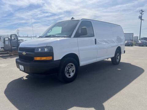 2022 Chevrolet Express 3500