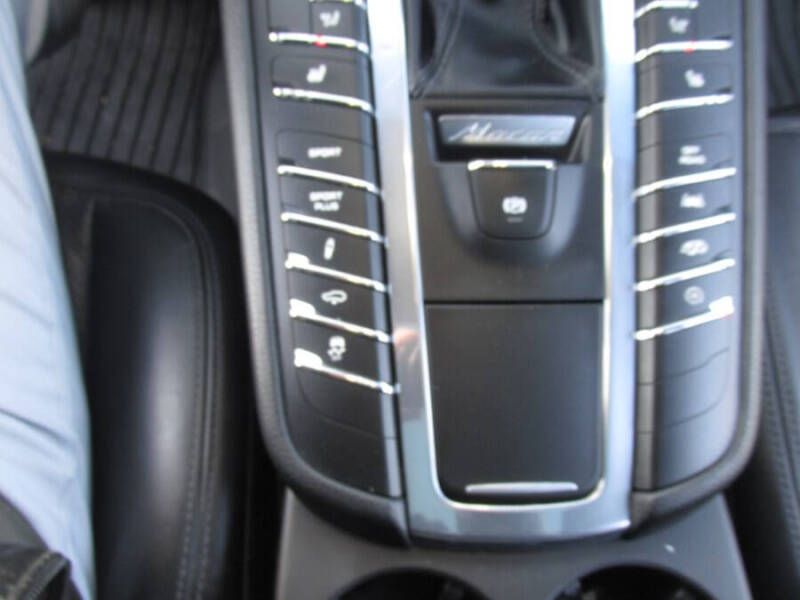 2017 Porsche Macan GTS