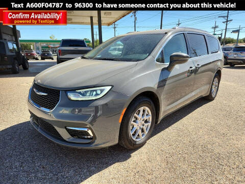 2021 Chrysler Pacifica for sale at POLLARD PRE-OWNED in Lubbock TX
