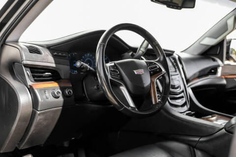 2016 Cadillac Escalade ESV Luxury Collection