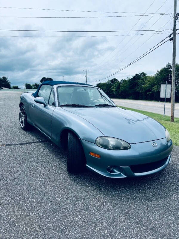 2004 Mazda Miata null photo 6