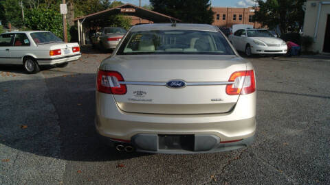 2010 Ford Taurus SEL